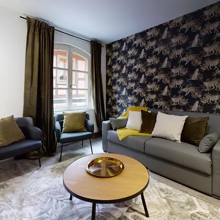 2 La Commanderie Apartamento *