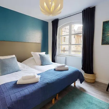 2 La Commanderie Apartment
